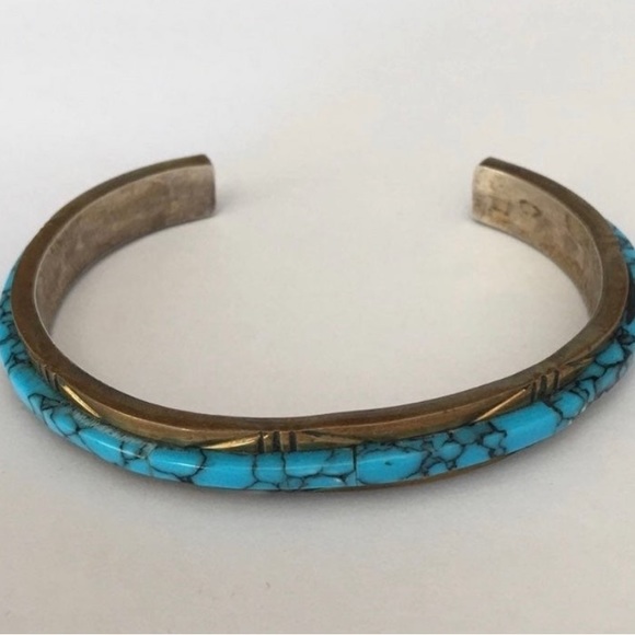 Vintage Sterling Silver Native American Turquoise Cuff Bracelet - Picture 4 of 12